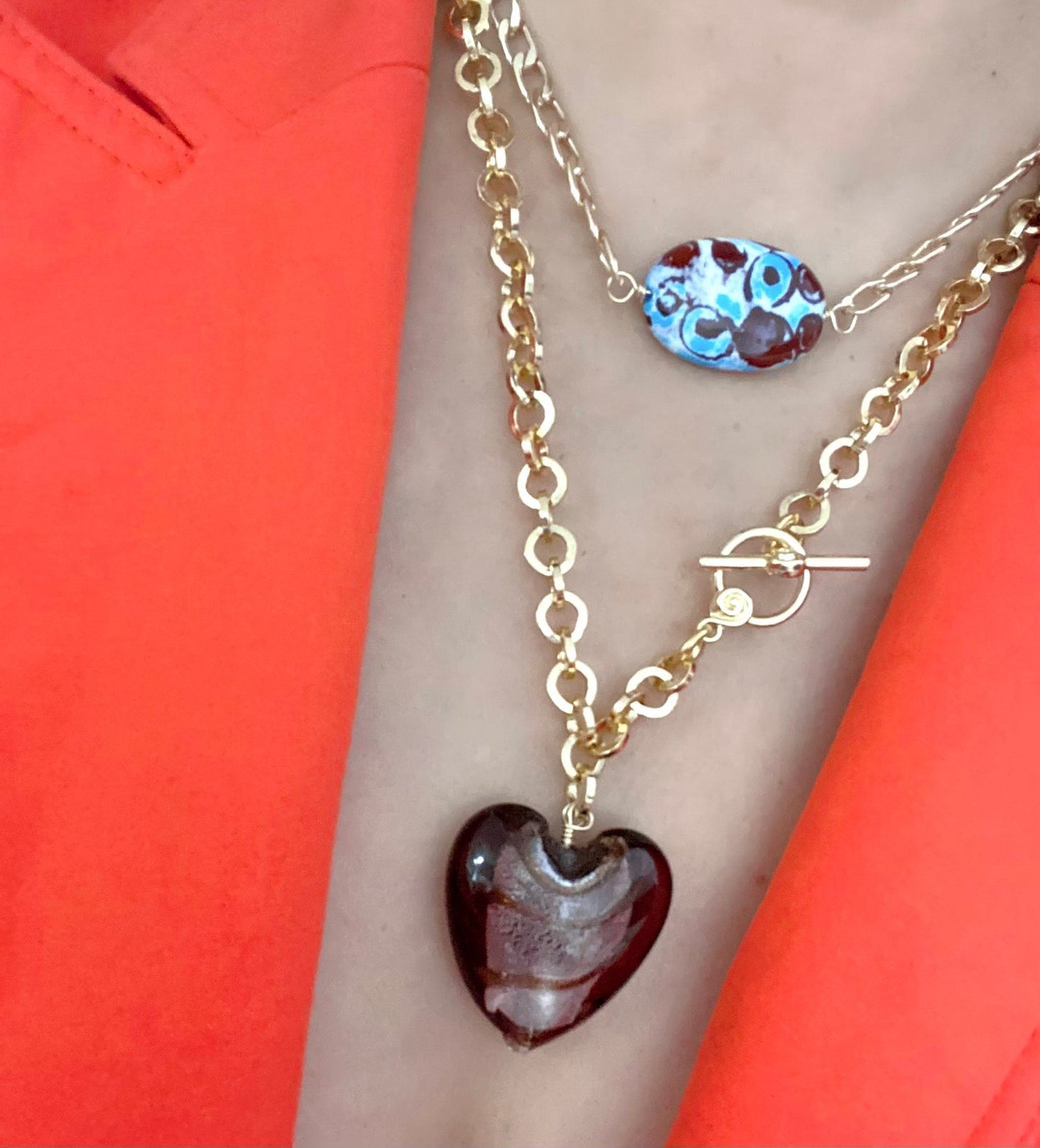 N79-SHORT NECKLACE - HEART RED