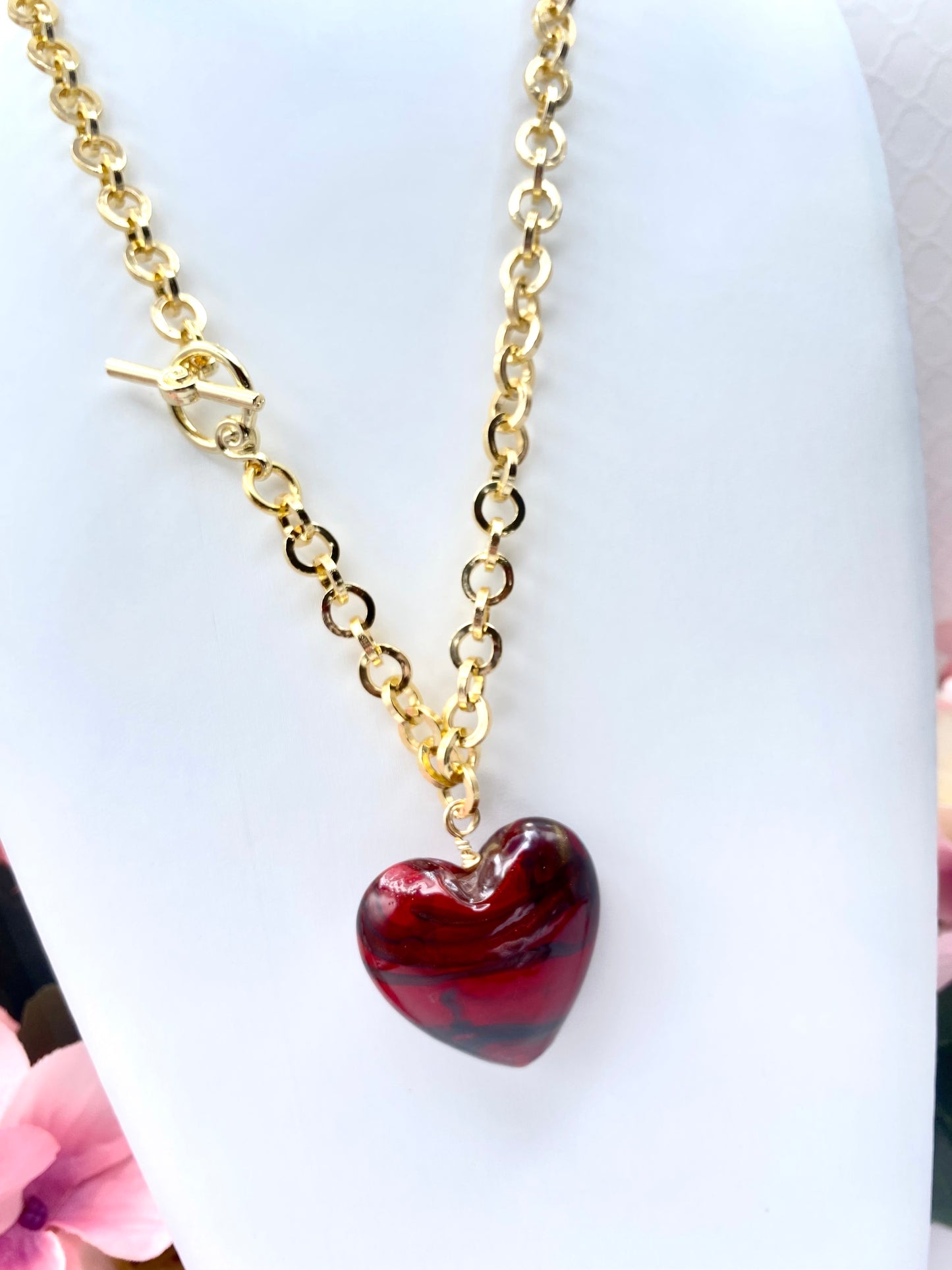 N79-SHORT NECKLACE - HEART RED